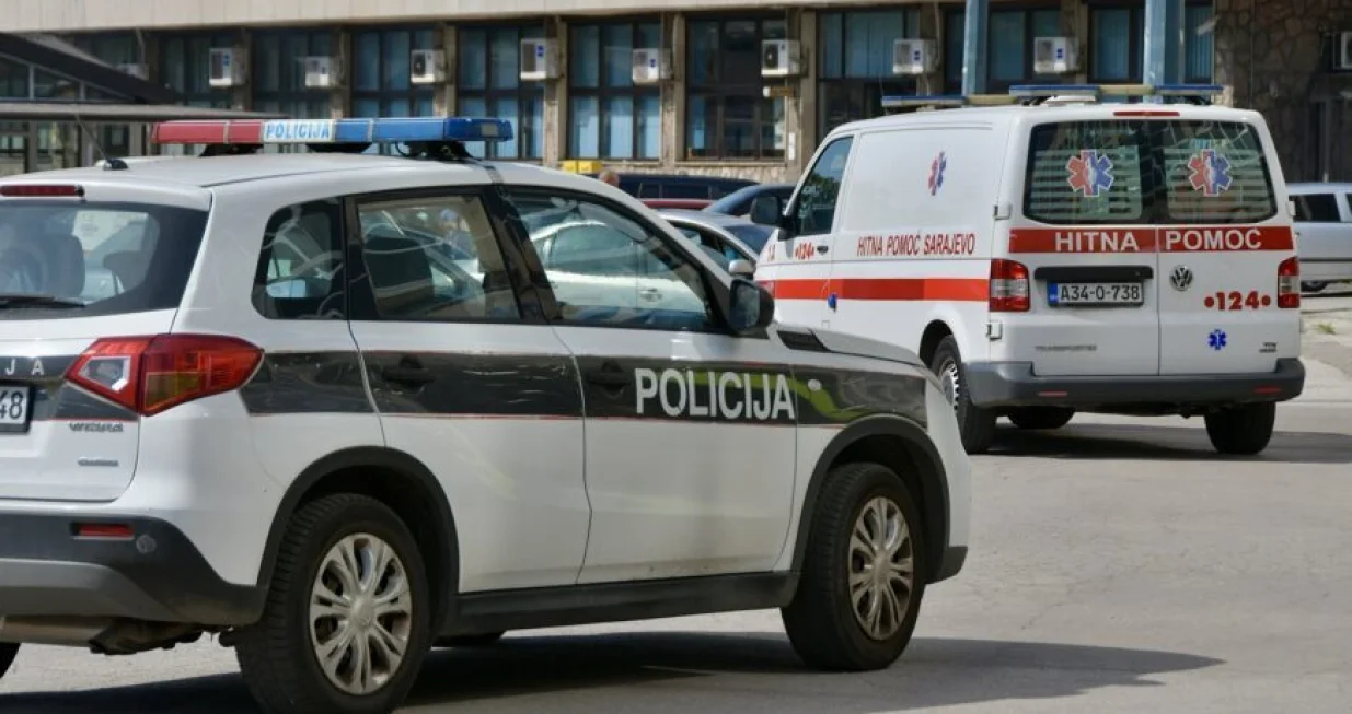 policija i hitna/