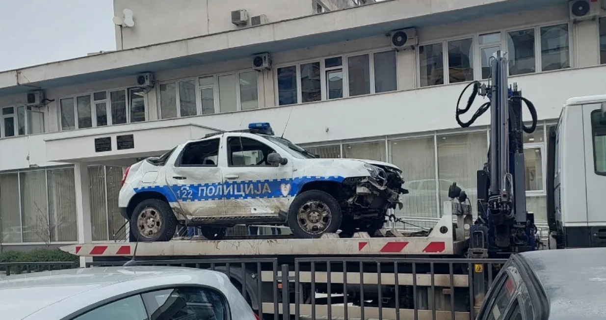 Uništeno policijsko vozilo/MUP HNK//