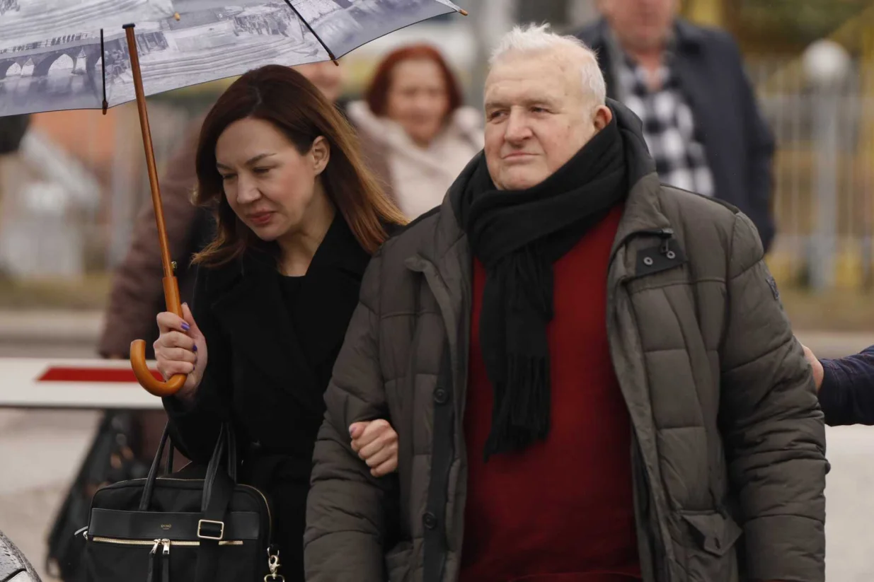 Ročište Atifu Dudakoviću, pred Sud BiH stigli bivši borci Armije BiH/Senad Gubelić