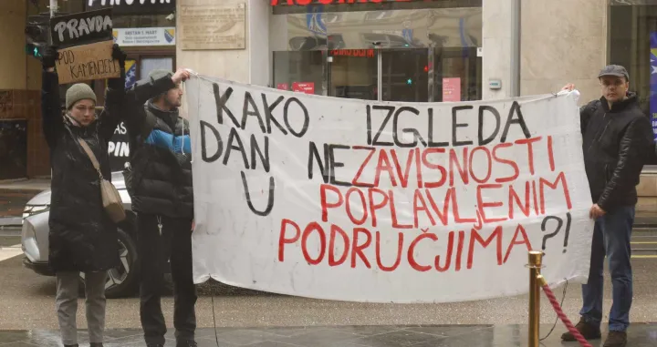 dan nezavisnosti, vječna vatra, jablanica, građani, protest/Senad Gubelić