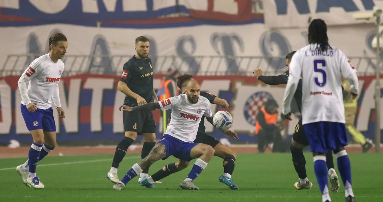 01.12.2024., Split - Stadion Poljud - SuperSport HNL, 15. kolo, HNK Hajduk - GNK Dinamo Photo: Sime Zelic/PIXSELL