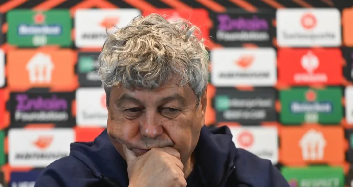 epa10282113 Dynamo Kyiv head coach Mircea Lucescu attends a press conference in Krakow, southern Poland, 02 November 2022. Dynamo Kiev will face Fenerbahce SK in their UEFA Europa League soccer match on 03 November 2022 in Krakow. EPA/Art Service 2 POLAND OUT