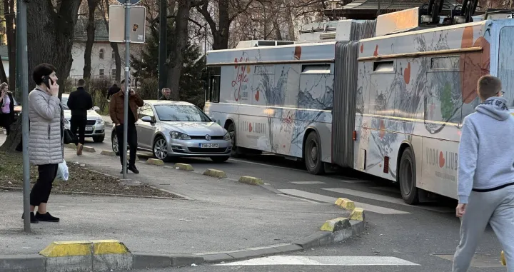 Saobraćajna nesreća, Trg Austrije, trolejbus, kolaps u saobraćaju/Amir Papić