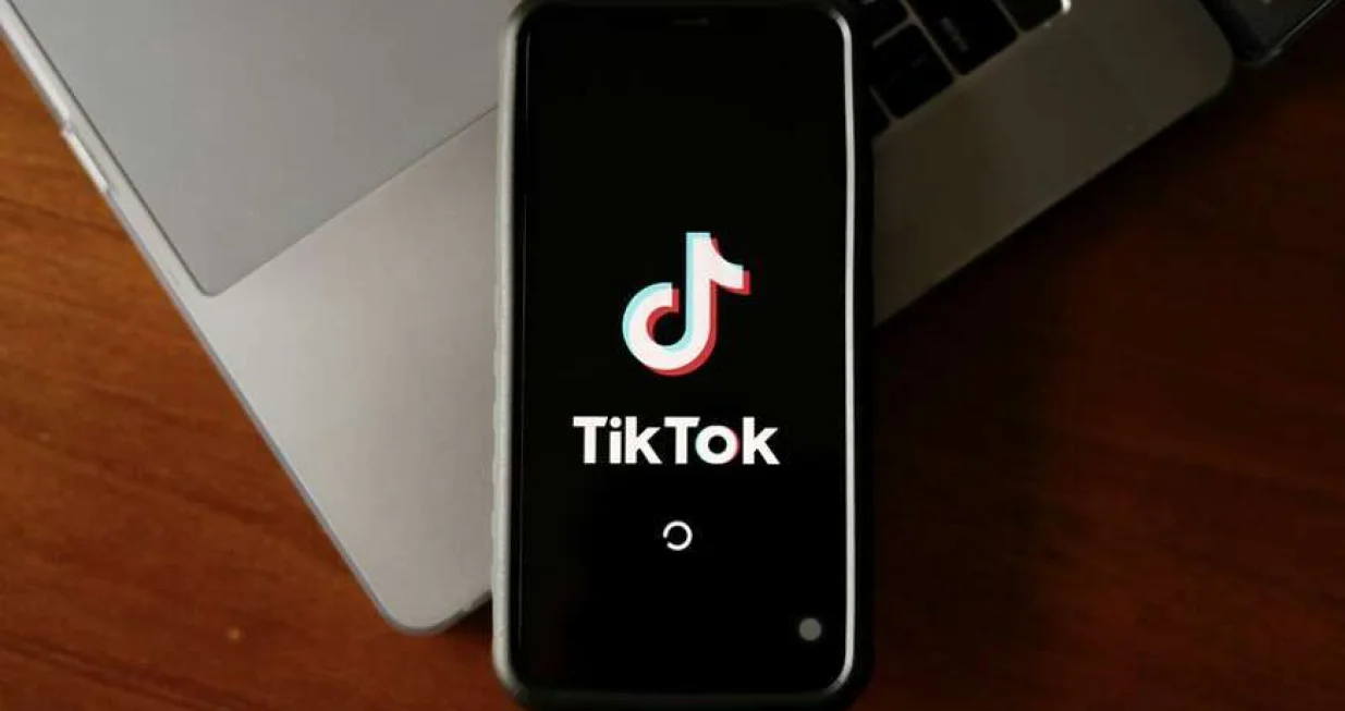 TikTok logo/