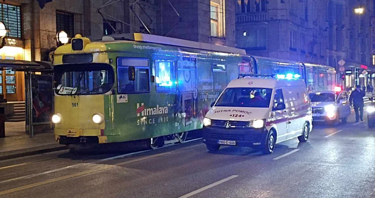 Saobraćajna nesreća u centru Sarajeva, Centralna banka BiH, automobil, MUP KS, Hitna pomoć/Amir Papić