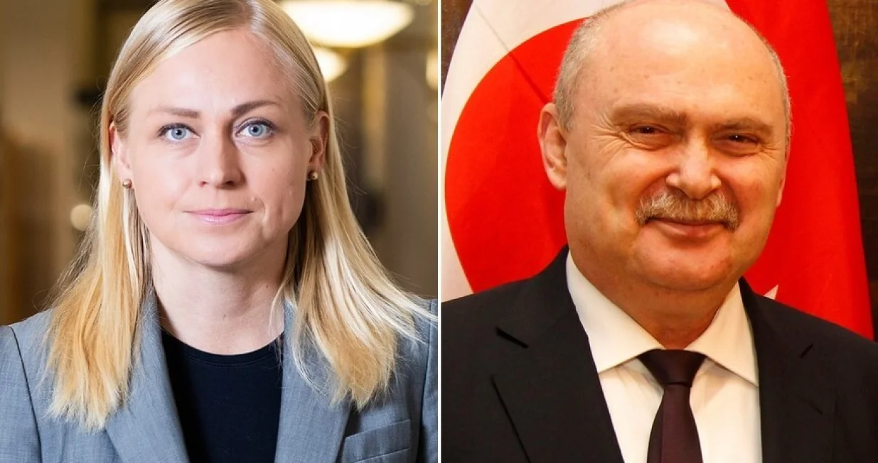 Elina Valtonen i Feridun H. Sinirlioğlu/