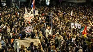 Studenti, građani i zaposleni u RTS-u protestovali ispred zgrade RTS-a, studentski protest, Srbija, "Tišina odjekuje"/Anadolija