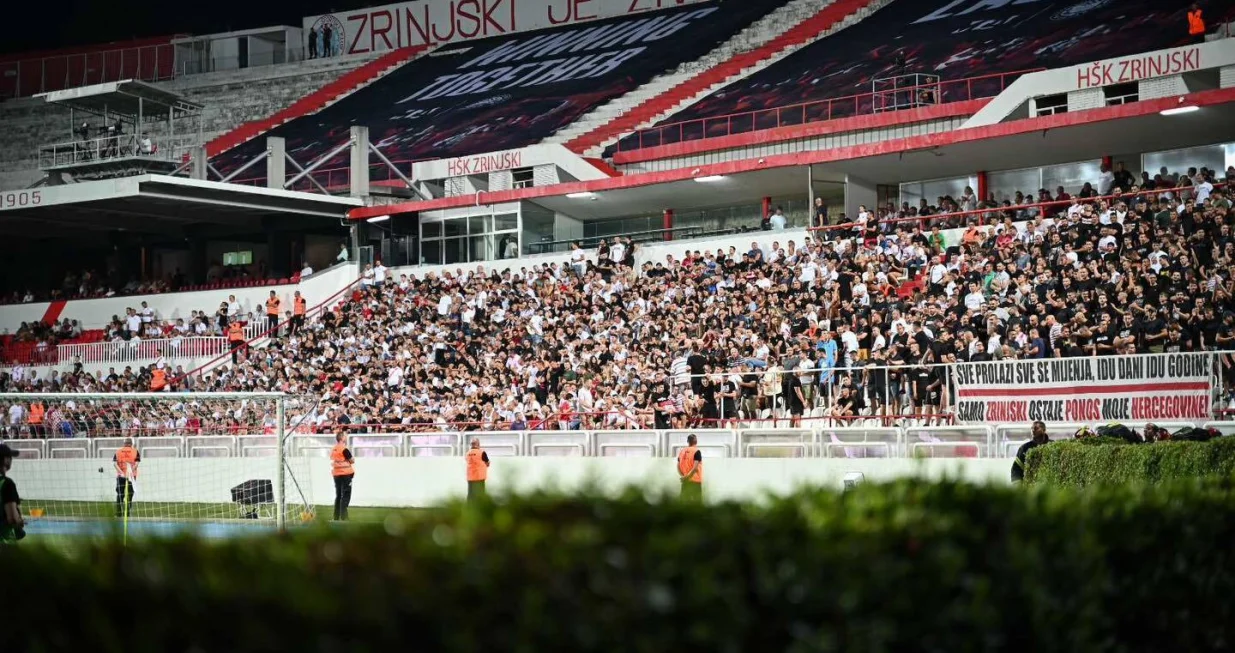 Stadion Pod Bijelim BrijegomNavijači ZrinjskogZrinjski