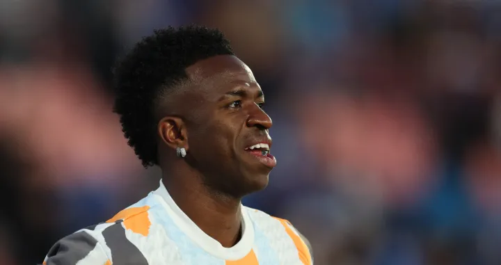 Soccer Football - LaLiga - Getafe v Real Madrid - Estadio Coliseum, Getafe, Spain - April 23, 2025 Real Madrid's Vinicius Junior during the warm up before the match REUTERS/Isabel Infantes