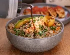 Salata s kvinojom/Mel Audelo