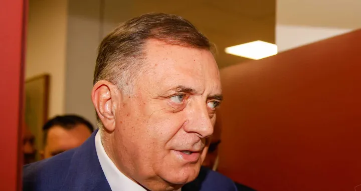 U Istočnom Sarajevu, 24. aprila 2025. godine, predsjednik bosanskohercegovačkog entiteta RS Milorad Dodik svečano je otvorio zgradu Rektorata i Muzičke akademije Univerziteta u Istočnom Sarajevu/Damir Deljo