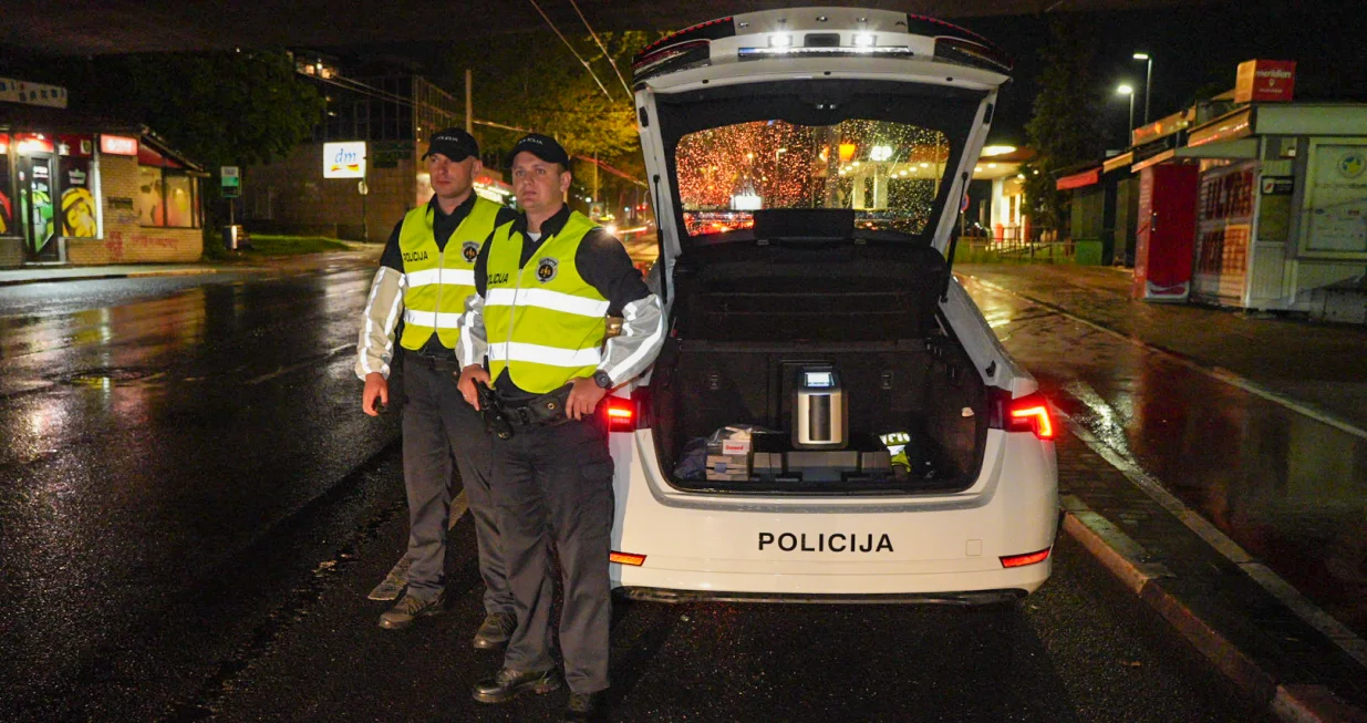 Uprava policije Ministarstva unutrašnjih poslova Kantona Sarajevo (MUP KS) počela je s upotrebom uređaja za indikaciju droga i testiranje vozača na prisustvo droga u organizmu, na saobraćajnicama u KS//
