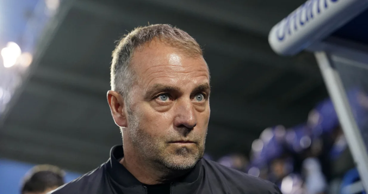 Soccer Football - LaLiga - Leganes v FC Barcelona - Estadio Municipal de Butarque, Leganes, Spain - April 12, 2025 FC Barcelona coach Hansi Flick before the match REUTERS/Ana Beltran