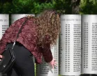 Odavanje počasti na Spomen-obilježju ubijenoj djeci opkoljenog Sarajeva/Andrej Bjeloš