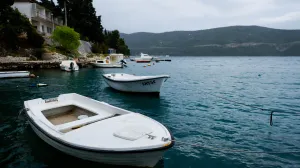 Neum prizori van sezone/Damir Deljo