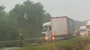 nesreća, kamion, A1, autoput, saobraćaj//