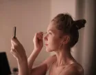 Šminka u službi prirodnog sjaja/Pexels
