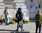 Odavanje pošte stradalima u Novom Sadu/Tanjug
