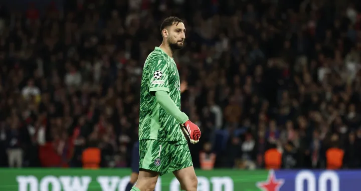 Soccer Football - Champions League - Semi Final - Second Leg - Paris St Germain v Arsenal - Parc des Princes, Paris, France - May 7, 2025 Paris St Germain's Gianluigi Donnarumma REUTERS/Benoit Tessier