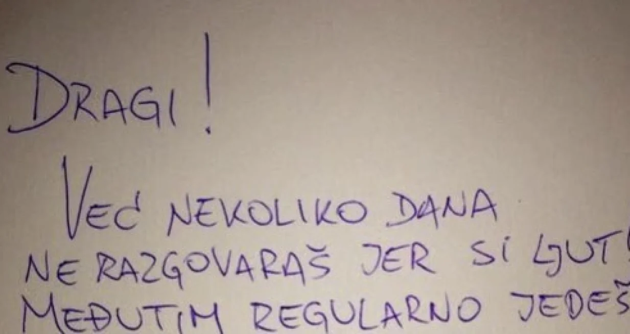 Urnebesna poruka/Facebook