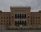 Sportaš trči ispred Vijećnice/Damir Deljo