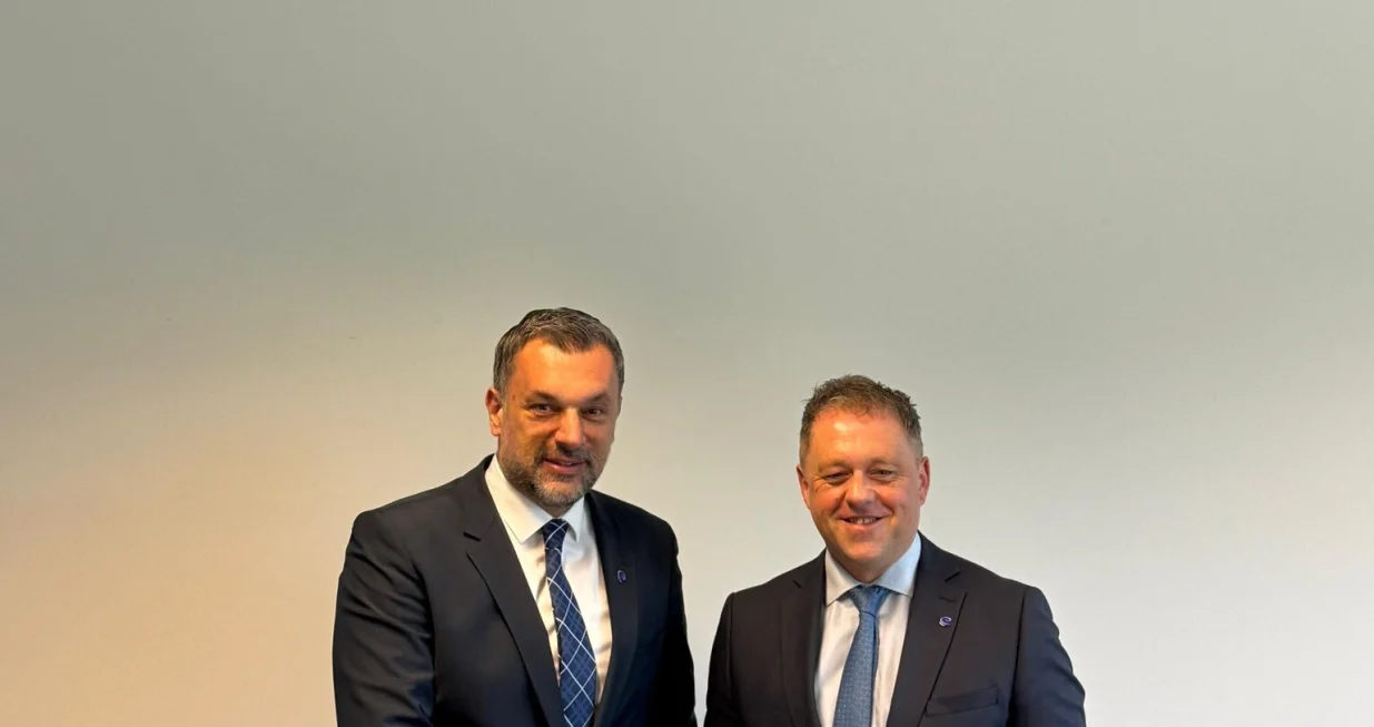 Konaković i Byrne/