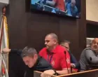 Skupština grada Kraljevo, Srbija, tuča opozicionara i obezbjeđenja/Prtsc