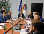 U Ministarstvu privrede Kantona Sarajevo danas je potpisan sporazum sa devet općina KS i Gradom Sarajevo o zajedničkoj implementaciji Programa uređenja riječnih korita i zaštite od poplava za 2025. godinu, vrijednog više od 5,8 miliona KM//