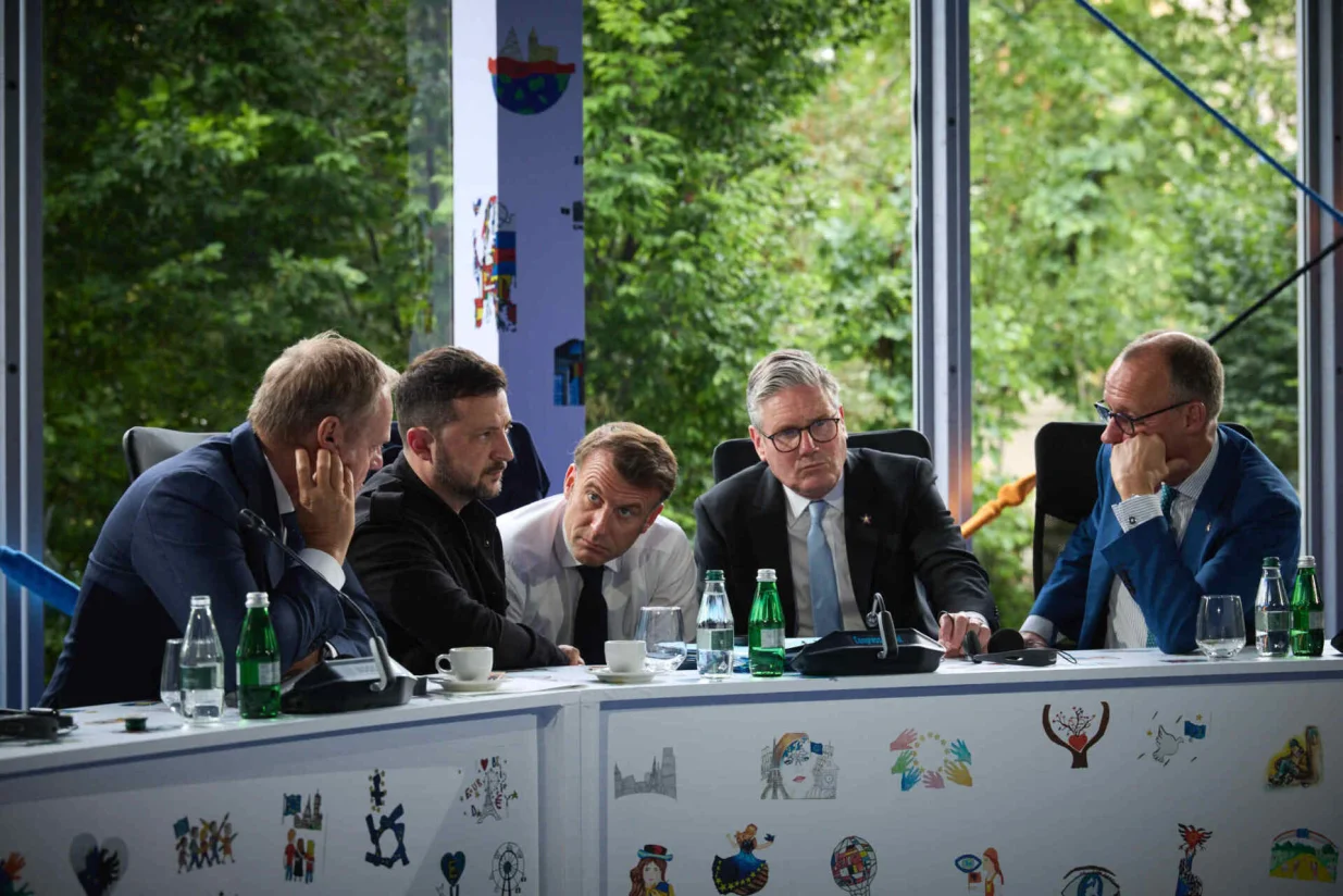 Volodimir Zelenski, Emmanuel Macron, Keir Starmer, Friedrich Merz//