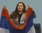 Ljubojević sa zastavom RS-a/Screenshot