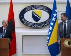 Sarajevo, BiH - 21. maj 2025: Albanija ponavlja snažno protivljenje secionističkoj retorici i unilateralnim potezima pojedinaca koji ugrožavaju teritorijalni integritet i ustavni poredak Bosne i Hercegovine i odredbe mirovnog sporazuma iz Dejtona, poručio je ministar vanjskih poslova Igli Hasani u Sarajevu (Denis Zuberi - Anadolu Agency)/
