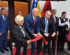 Otvaranje ambasade Albanije u Sarajevu, Zukan Helez presjekao vrpcu/Fena