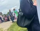 Majka je ostala da sjedi sa strane, pored mezarja/GP Maljevac/