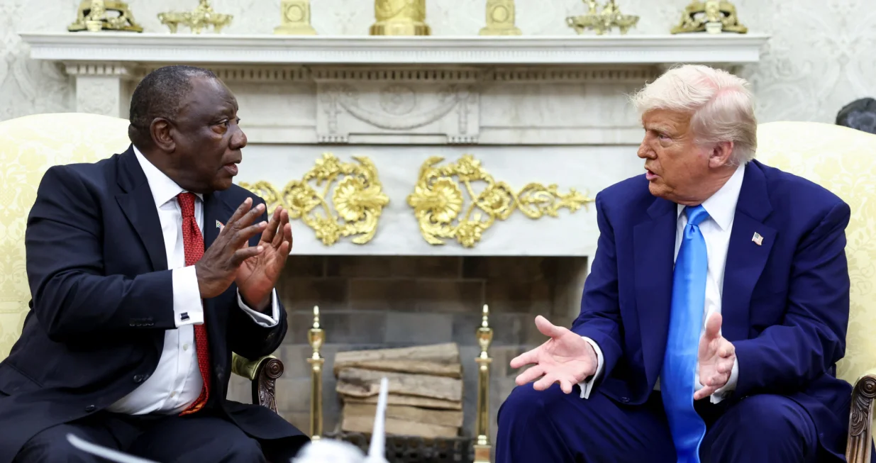 U.S. President Donald Trump meets South African President Cyril Ramaphosa in the Oval Office of the White House in Washington, D.C., U.S., May 21, 2025. REUTERS/Kevin Lamarque/Kevin Lamarque