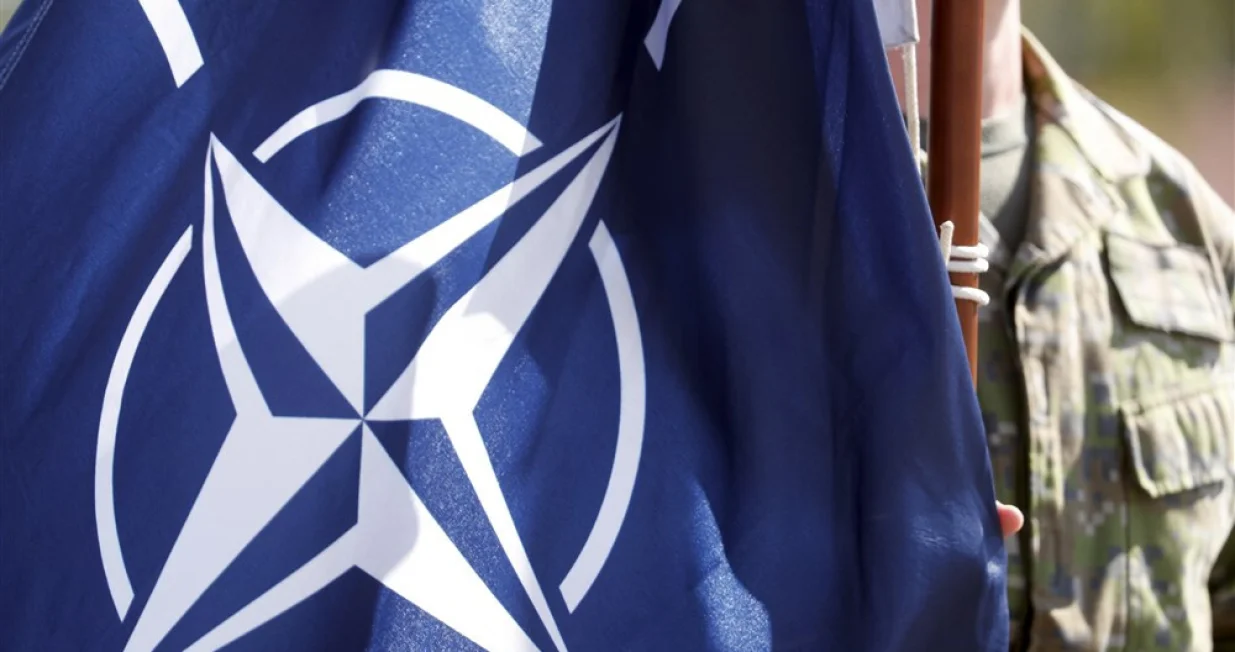 nato ilustracija zastava/