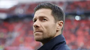 epa10290160 Leverkusen's head coach Xabi Alonso reacts before the German Bundesliga soccer match between Bayer 04 Leverkusen and Union Berlin in Leverkusen, Germany, 06 November 2022. EPA/RONALD WITTEK CONDITIONS - ATTENTION: The DFL regulations prohibit any use of photographs as image sequences and/or quasi-video.