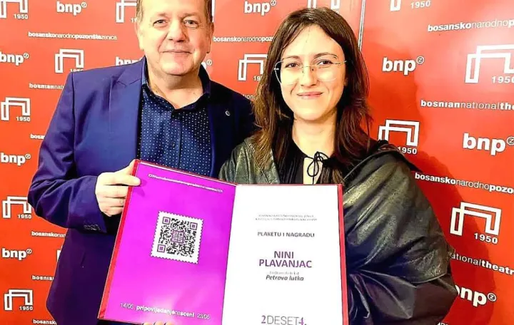 Direktor BNP Zenica Miroljub Mijatović i laureatkinja/