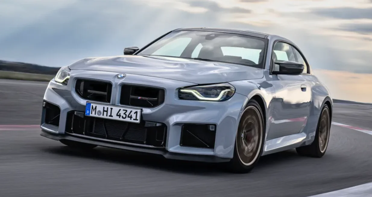 BMW M2 CS/