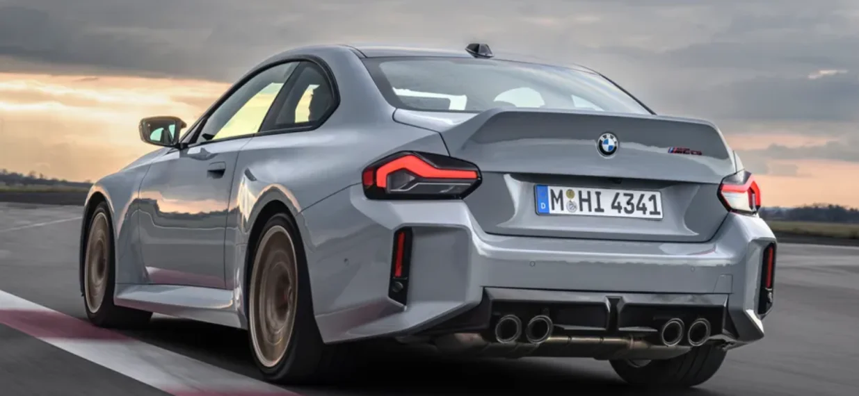 BMW M2 CS/