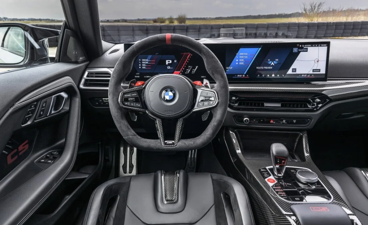 BMW M2 CS/