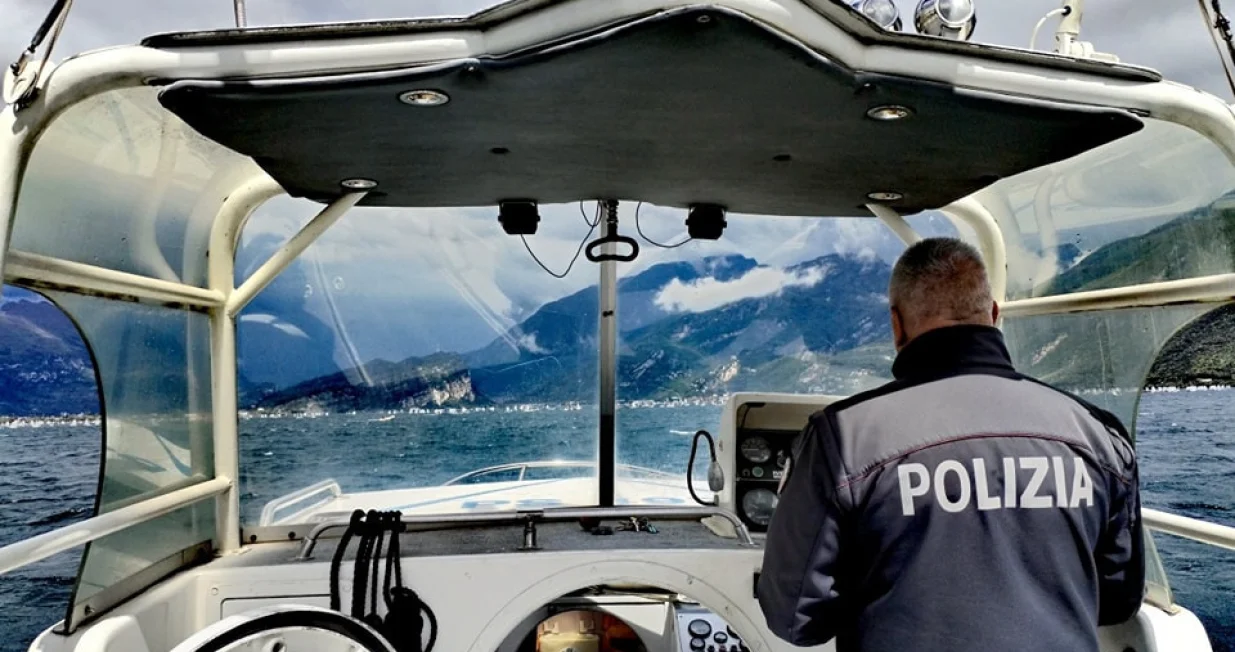 Policija Italija/X