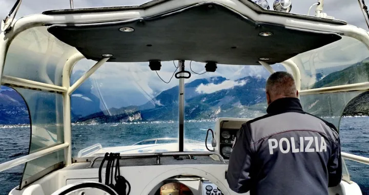 Policija Italija/X