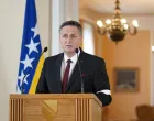 Denis Bećirović, bijela traka//