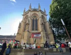 CAMBRIDGE, VELIKA BRITANIJA - 2. JUNI:Studenti su postavili šatore i organizovali protest, zahtijevajući da škola prekine investicione veze sa izraelskim kompanijama i onima koje podržavaju Izrael ili su uključene u trgovinu oružjem, pozivajući na embargo na oružje na Univerzitetu Cambridge u Cambridgeu, Ujedinjeno Kraljevstvo, 2. juna 2025. (Behlül Çetinkaya - Anadolu Agency)/