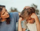 Mama i sin/Kindel Media