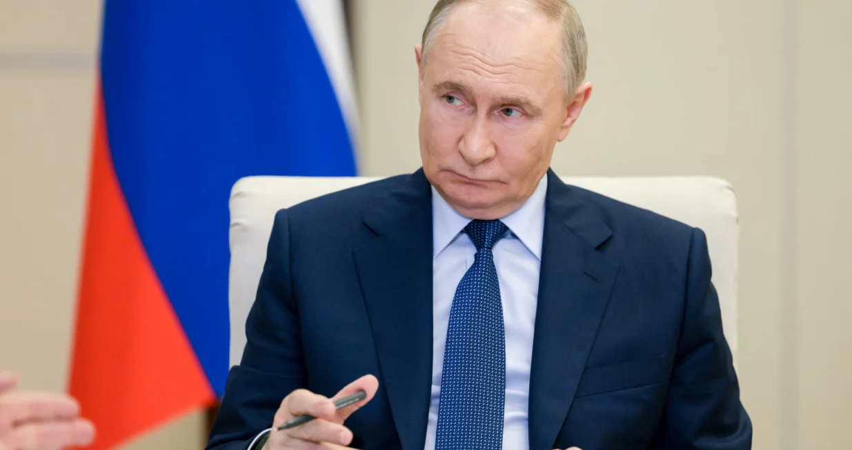 Russian President Vladimir Putin chairs a meeting of the Presidential Council for Strategic Development and National Projects at the Novo-Ogaryovo state residence outside Moscow, Russia June 6, 2025. Sputnik/Gavriil Grigorov/Pool via REUTERS ATTENTION EDITORS - THIS IMAGE WAS PROVIDED BY A THIRD PARTY./Gavriil Grigorov