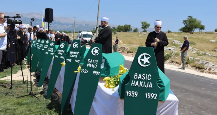 Kolektivna dženaza u Žuljima kraj Mostara/Mina