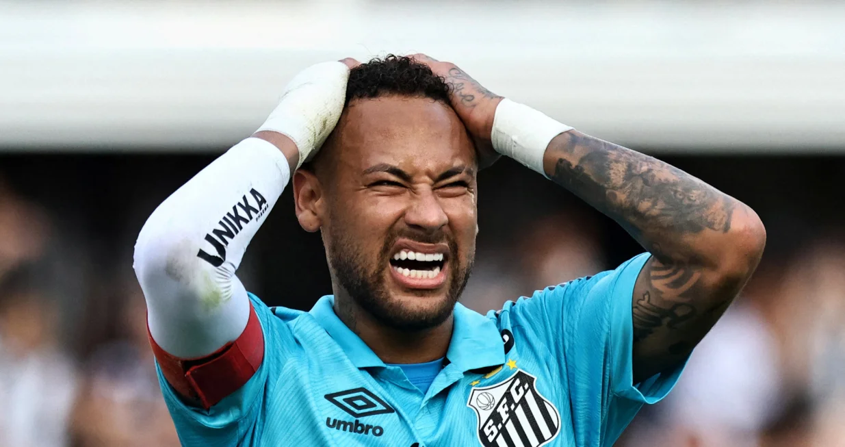 Soccer Football - Brasileiro Championship - Santos v Botafogo - Estadio Urbano Caldeira, Santos, Brazil - June 1, 2025 Santos' Neymar reacts REUTERS/Thiago Bernardes TPX IMAGES OF THE DAY