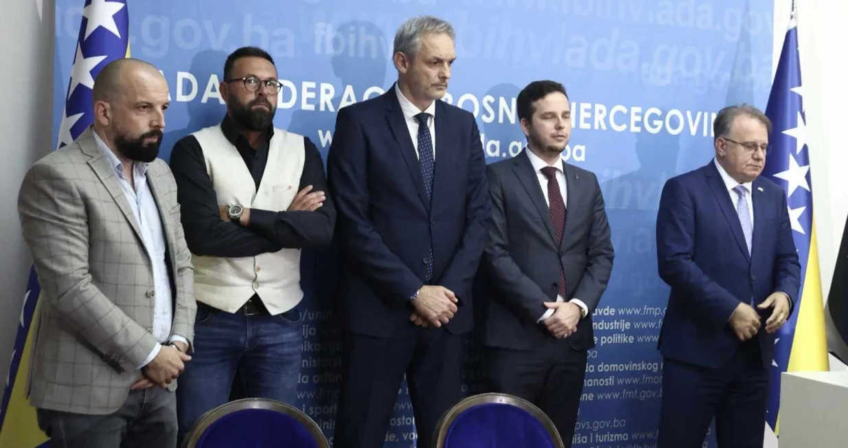 Dubravko Barbarić, Kenan Magoda, Admir Bukva, Nihad Uk i Nermin Nikšić na današnjoj press-konferenciji (FOTO: Sport1)