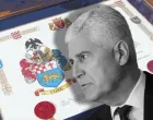 Kolumna Dragana Markovine: Čovićevo troknjižje/Ilustracija/Benjamin Krnić